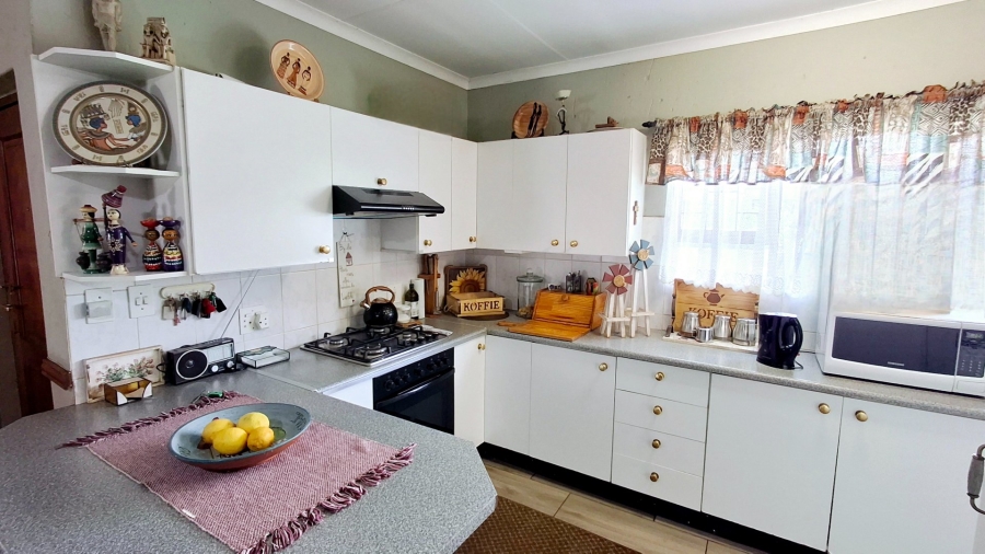 3 Bedroom Property for Sale in Vaalpark Free State